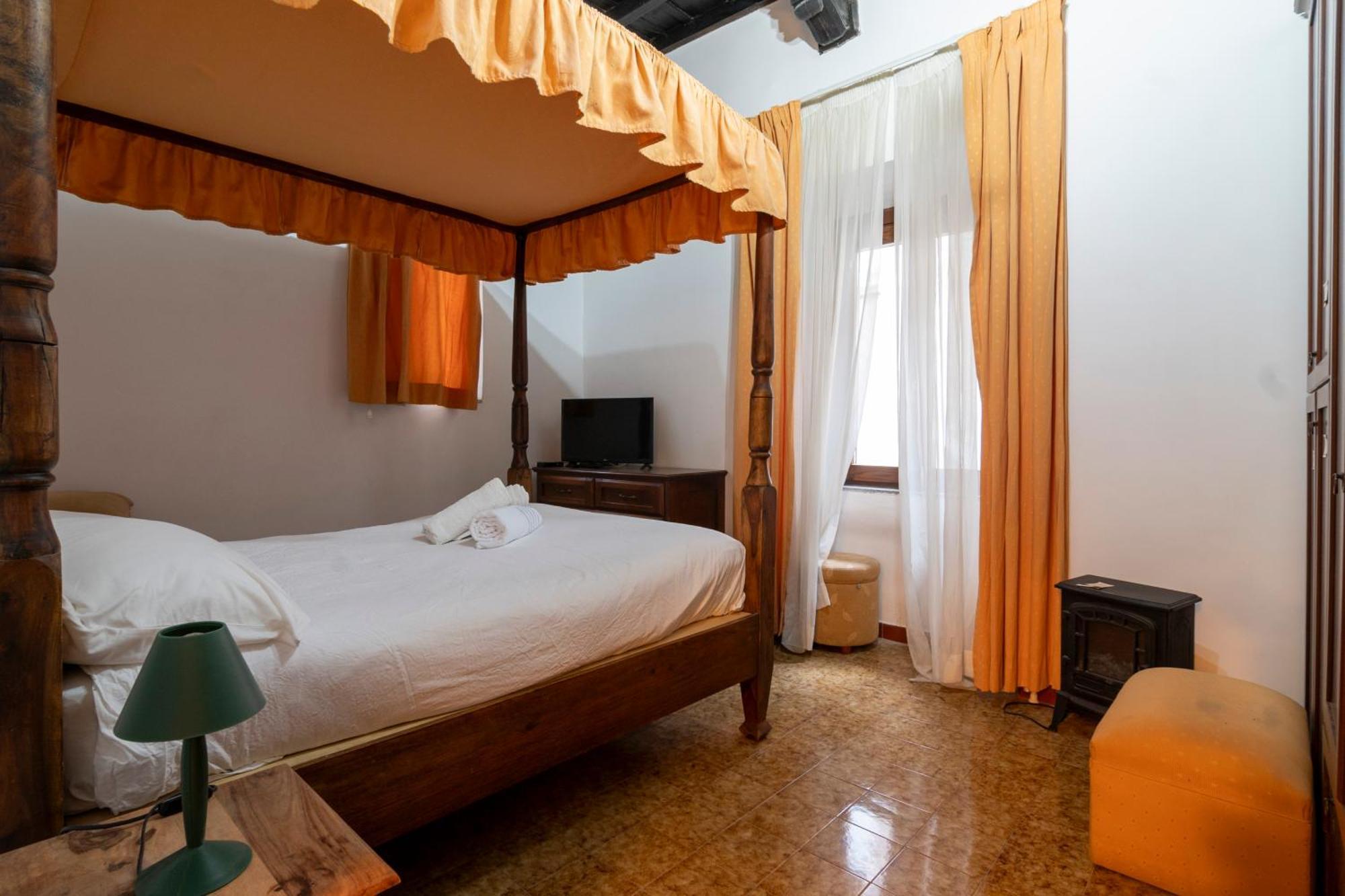 Centralissima Maison Di San Francesco, Unica E Accogliente! Sutri Eksteriør bilde